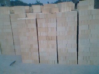 亞龍耐火材料 專業(yè)生產(chǎn)耐火磚，價(jià)格與廠家詳情